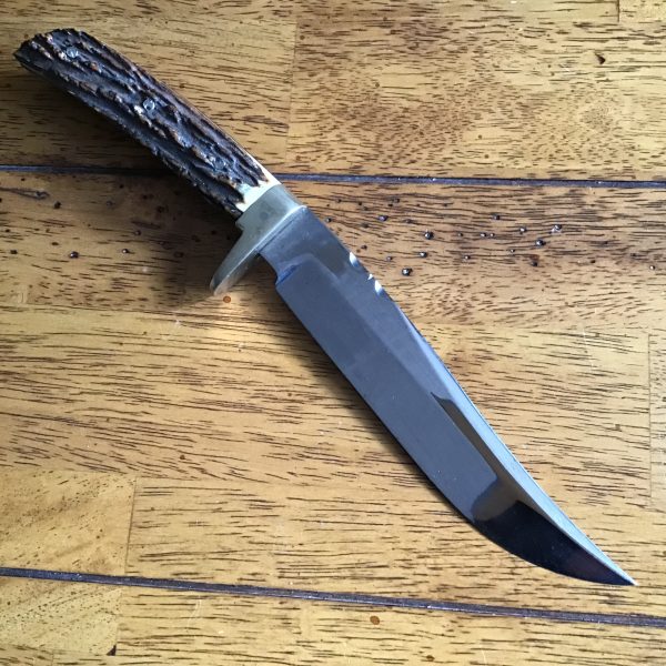 Stuart Truelove Skinner/Bowie with a Stag Antler Handle | SportingCutlery.co.uk