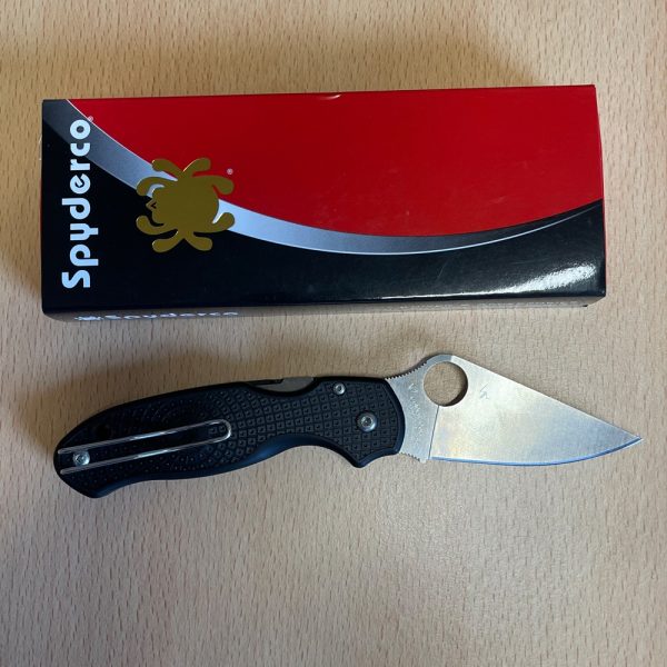 Spyderco Para 3 lightweight