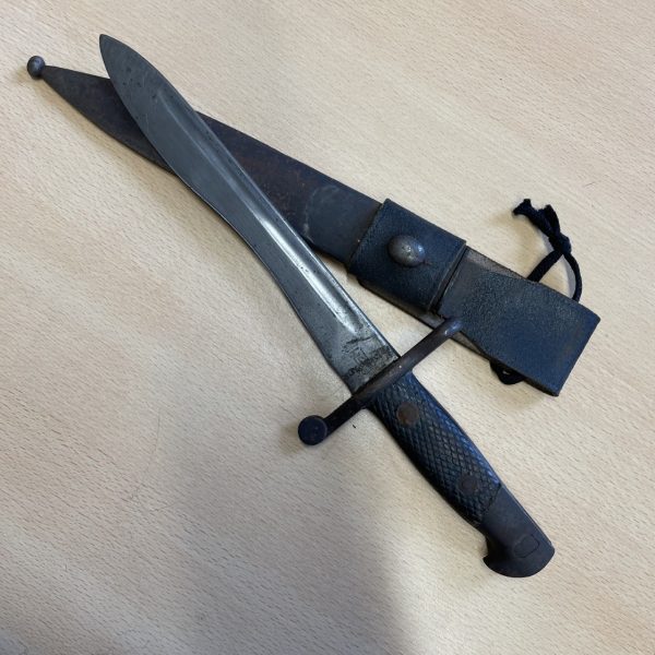 A World War Two (WWII) Spanish Toledo BOLO, FN Bayonet for Mauser Rifle. | SportingCutlery.co.uk