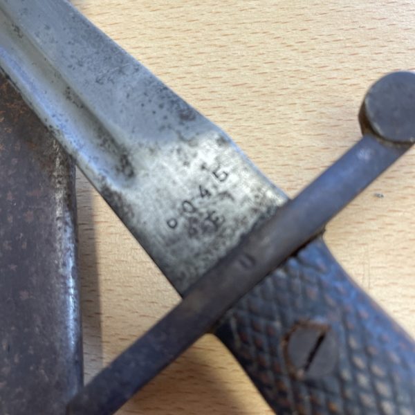 A World War Two (WWII) Spanish Toledo BOLO, FN Bayonet for Mauser Rifle. | SportingCutlery.co.uk