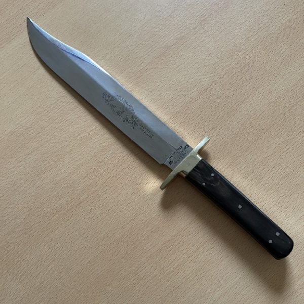 Stuart Truelove Skinner/Bowie with a Buffalo Horn Handle - No Sheath | SportingCutlery.co.uk
