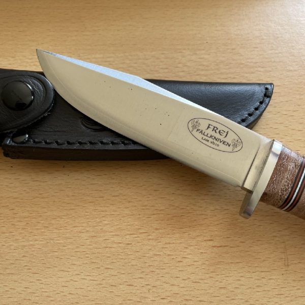 Fallkniven Frej Model NL4 VG10 Fixed Blade Knife | SportingCutlery.co.uk