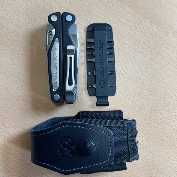 Leatherman AL with Leather pouch| www.sportingcutlery.co.uk