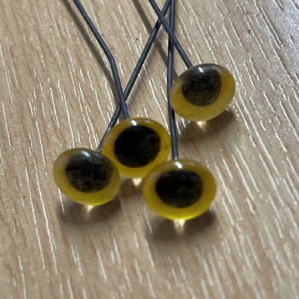 Glass Eyes on wire - 4 Pairs of Yellow 9mm - Retail £19 - Image 4