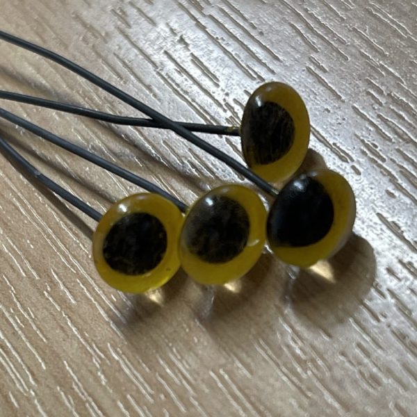 Glass Eyes on wire - 4 Pairs of Yellow 9mm - Retail £19 - Image 3