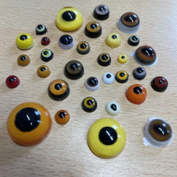 Various Acrylic eyes with a black pupil.  From 7mm to 25mm - Retail Value £80+ - Image 2