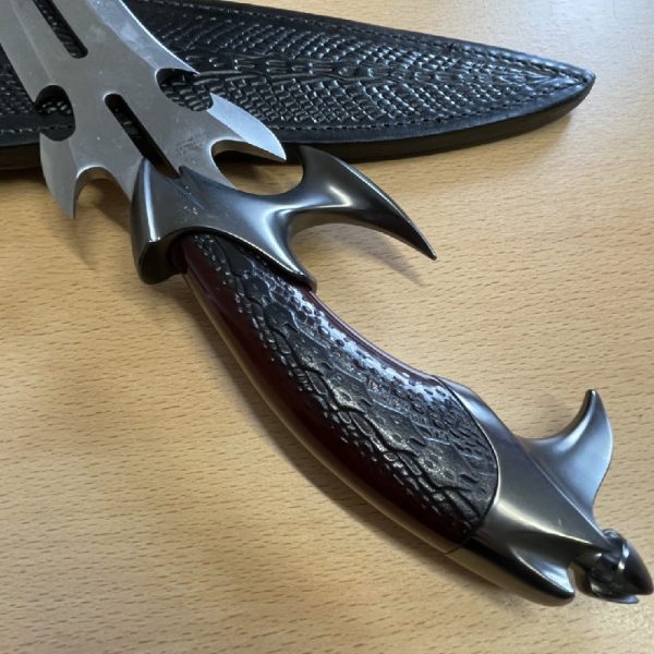 Master Knifemaker Gil Hibben Design - The Jackal - Buffy the Vampire Slayer - Image 9