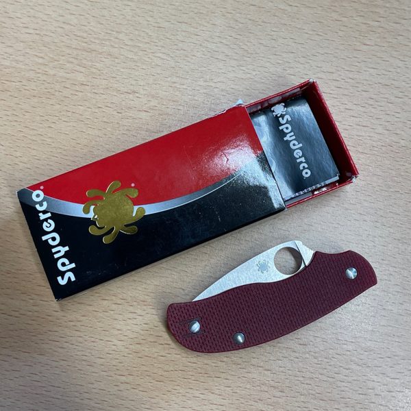 Spyderco Urban C127 - SLIPIT -  Non-Locking Folder - Image 2