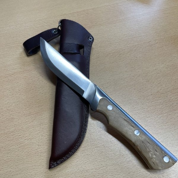 Marttiini Full Tang Hunter with Birch Scales and Scandi Style Leather Sheath - Image 2