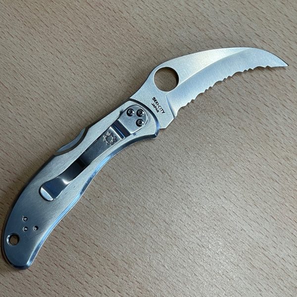 Spyderco Harpy - C08 - VG-10 Serrated Hawksbill Blade - Image 2