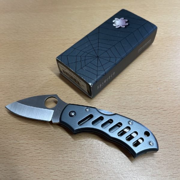 Spyderco Navigator - Almite with slotted handle - Plain Edge C62BL - Image 5