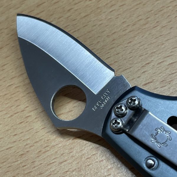 Spyderco Navigator - Almite with slotted handle - Plain Edge C62BL - Image 4