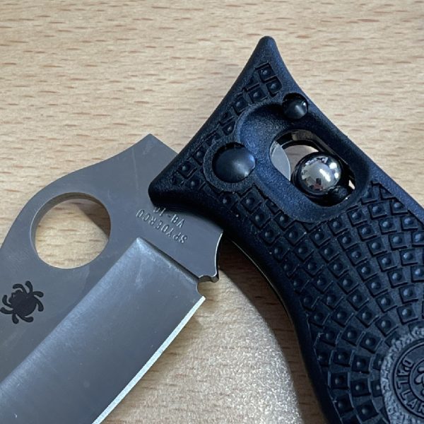 Spyderco DAllara Drop Point C82PBK2 - Image 5