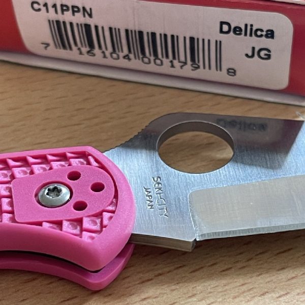 Spyderco Limited 2008 Production - Delica 4 in Pink - C11PPN - Image 7