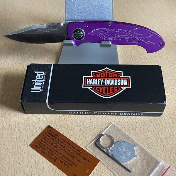 HARLEY-DAVIDSON® flaming legend II purple