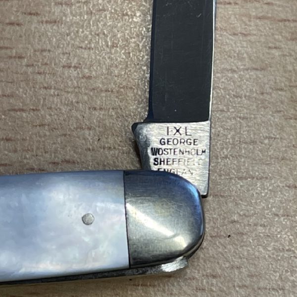 George Wostenholm I-XL Pocket Knife plus Schrade and Frontier. - Image 4