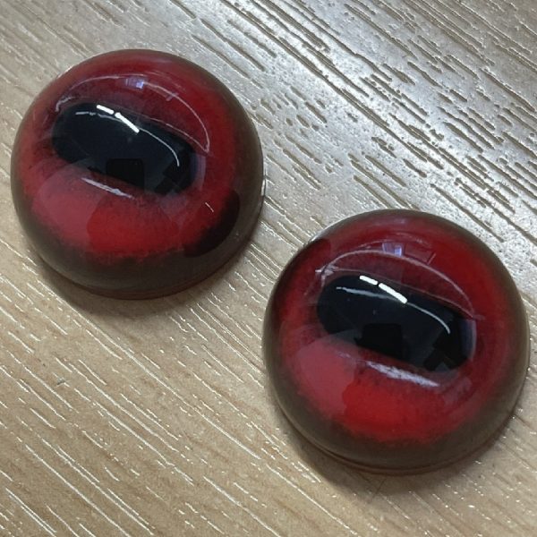 Glass Eyes - Red Mammal Eyes - Oval Pupil - Dome Shape