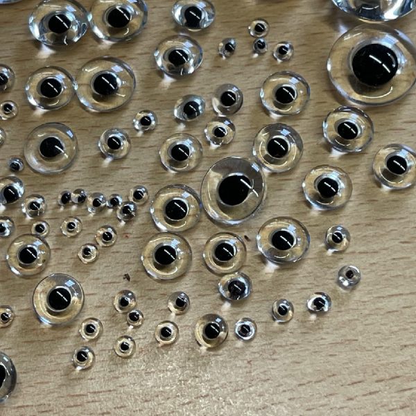 Crystal Glass Eyes with a black pupil. Approx. 90 eyes - Retail Value £60+ - Image 5