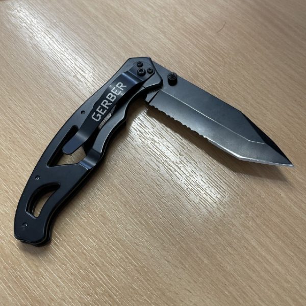 Gerber Paraframe ll Black SE I Pocket Knife Part Serrated - Open Pack - Image 3