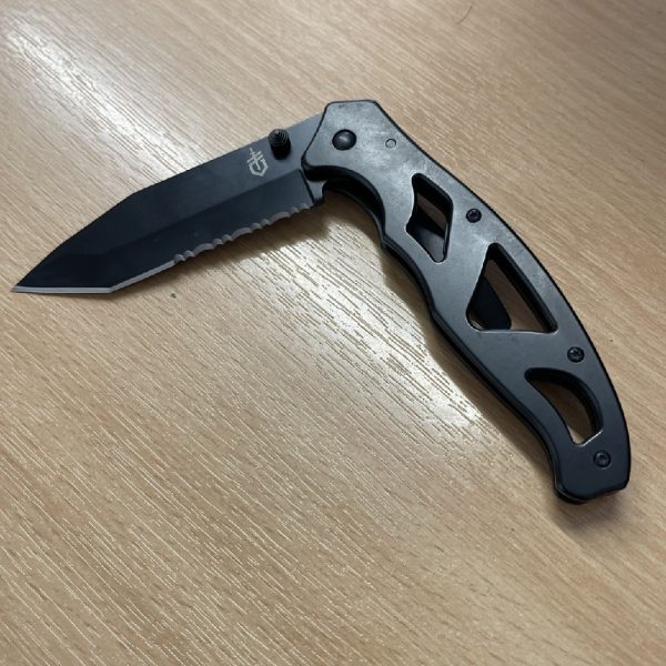 Gerber Paraframe ll Black SE I Pocket Knife Part Serrated - Open Pack - Image 2
