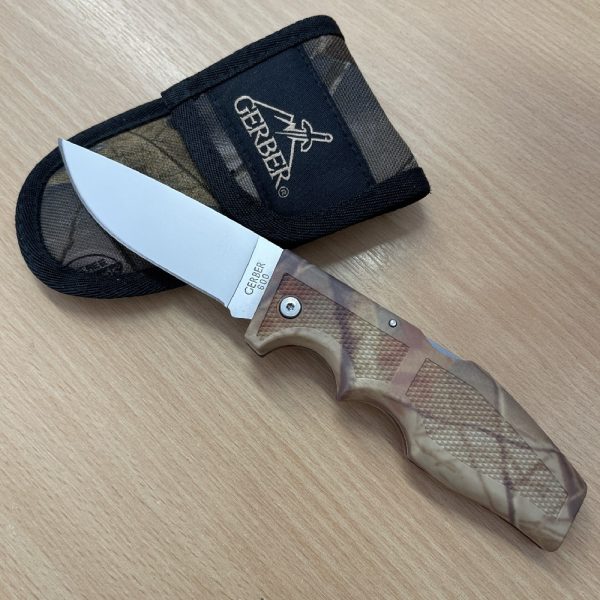 Gerber 600 - Plain Edge - Folding Pocket Knife with Canvas Pouch - Image 2