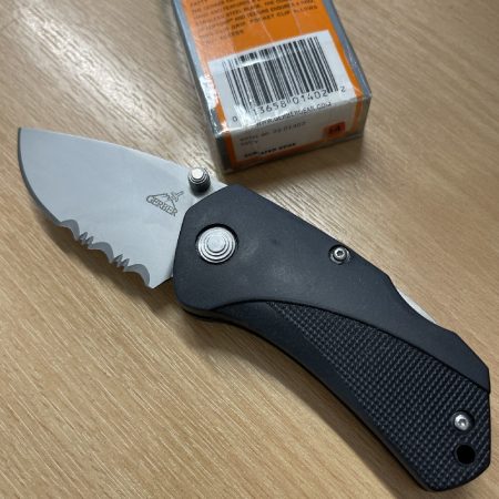 Gerber Fatty - Combo Part Serrated Edge - Folding Pocket Knife - Zytel Handle