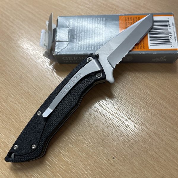 Gerber Revolt- Combo Part Serrated Edge Tanto Shape - Folding Pocket Knife - Image 2