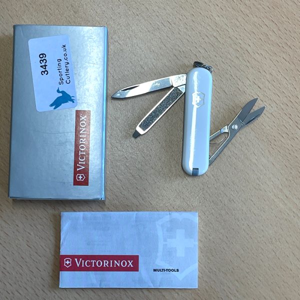 Victorinox Classic SD White
