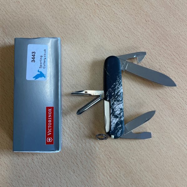 Victorinox Tinker - Swiss Pocket Knife and Multi Tool in Breakup Camo - Image 3