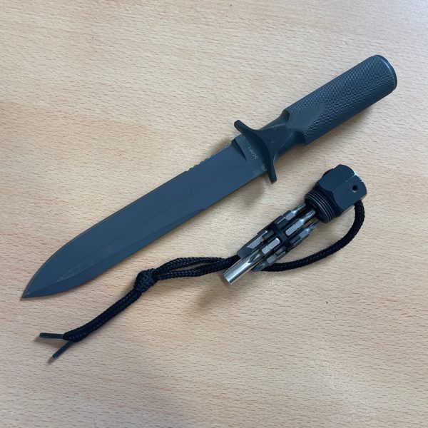 Schrade Extreme Survival Knife
