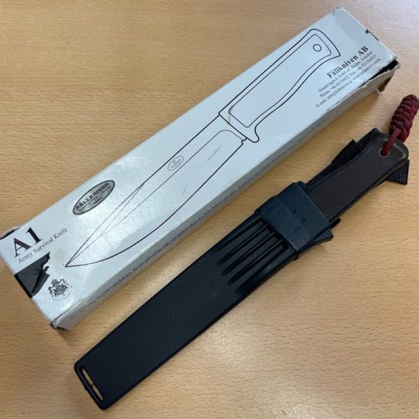 3587b. Fallkniven A1