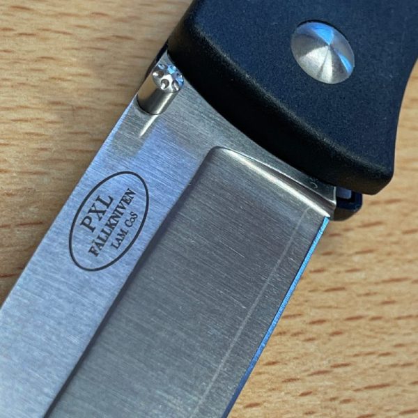 3771 e Falkniven PXL