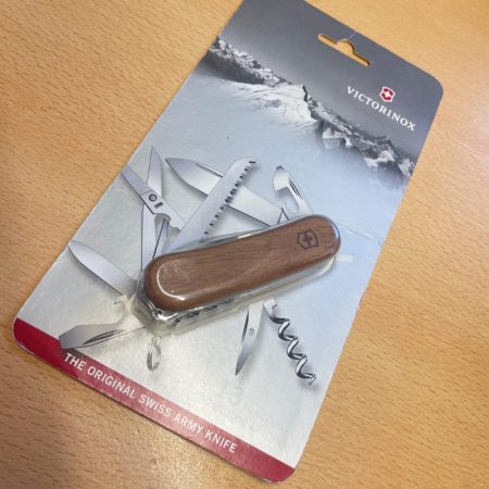 3940 a Victorinox Evowood Swiss Army
