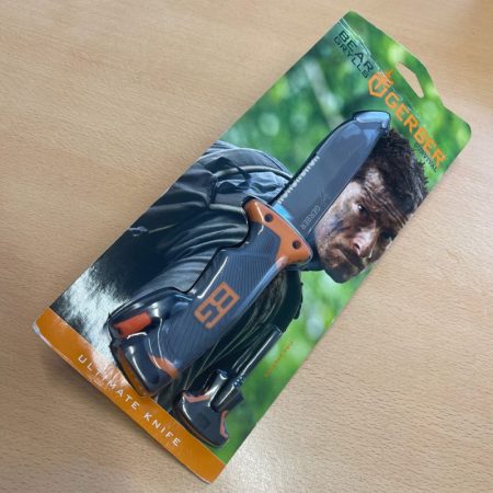 3941 a Bear Grylls Ultimate Knife