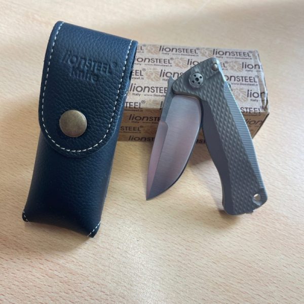 LionSteel SR22 Grey Titanium