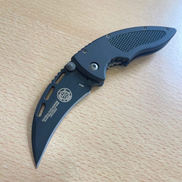 4157 c Masters Of Defense Lady Hawk