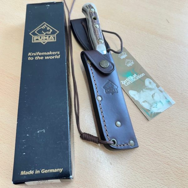 Puma Skinner Model 6393 with Leather Sheath & Box