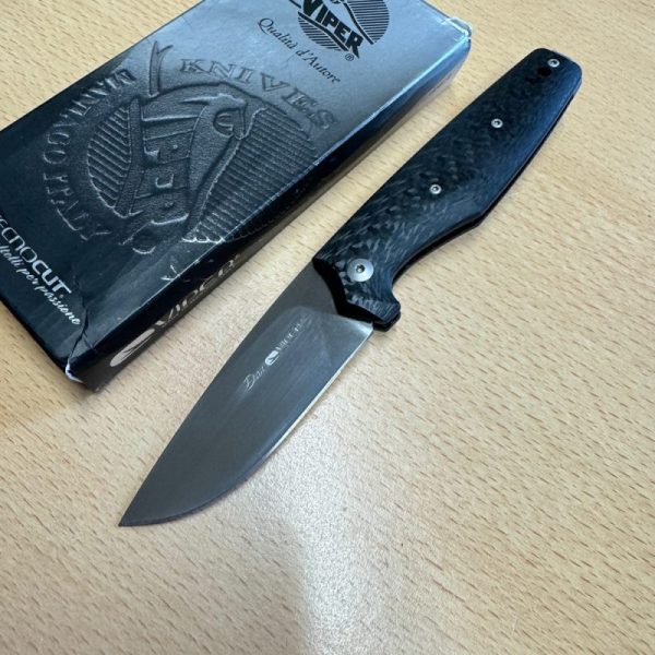 4478 b Viper Dan1 Carbon Fibre