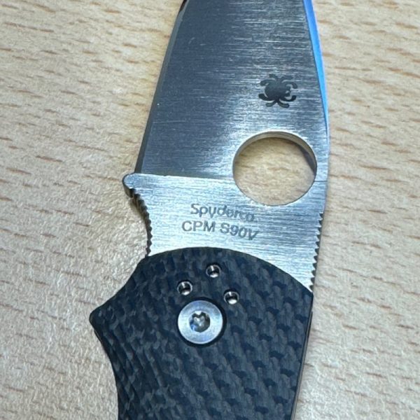 Spyderco Native 5 Fluted Carbon Fibre - Image 7