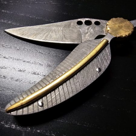 Damascus Steel folding pocket knife