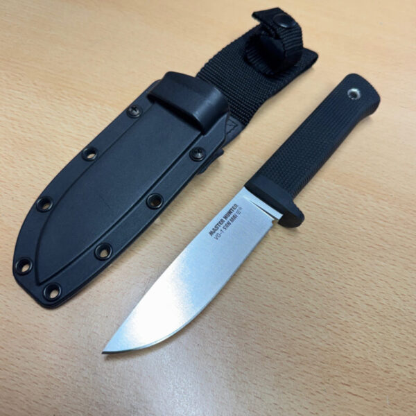 10010 b Cold Steel Master Hunter