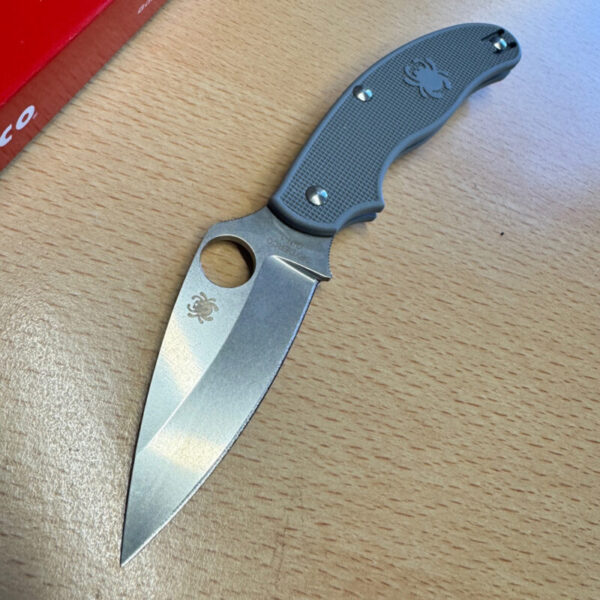 Spyderco UK Pen Knife C94PGY - Image 2