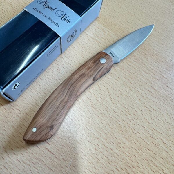 Miguel Nieto EDC Olive