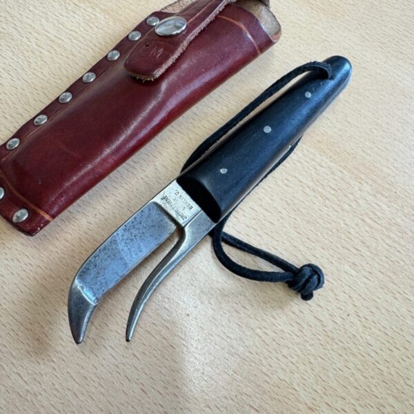 Jacob Ravene Gutting Blade