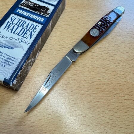 Schrade Walden Amber Muskrat