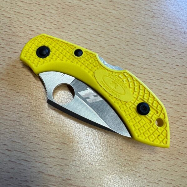 Spyderco Dragonfly H1 Yellow - Image 2