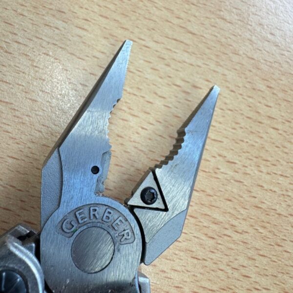 Gerber Legend 800 MultiTool - Image 3