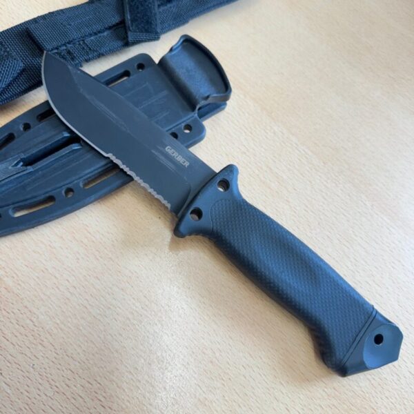 Gerber LMF 2 Combat knife