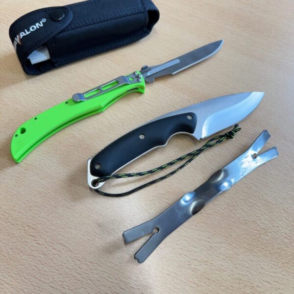 Buck Alpha Hunter & Havalon and Rib Spreader - Image 4